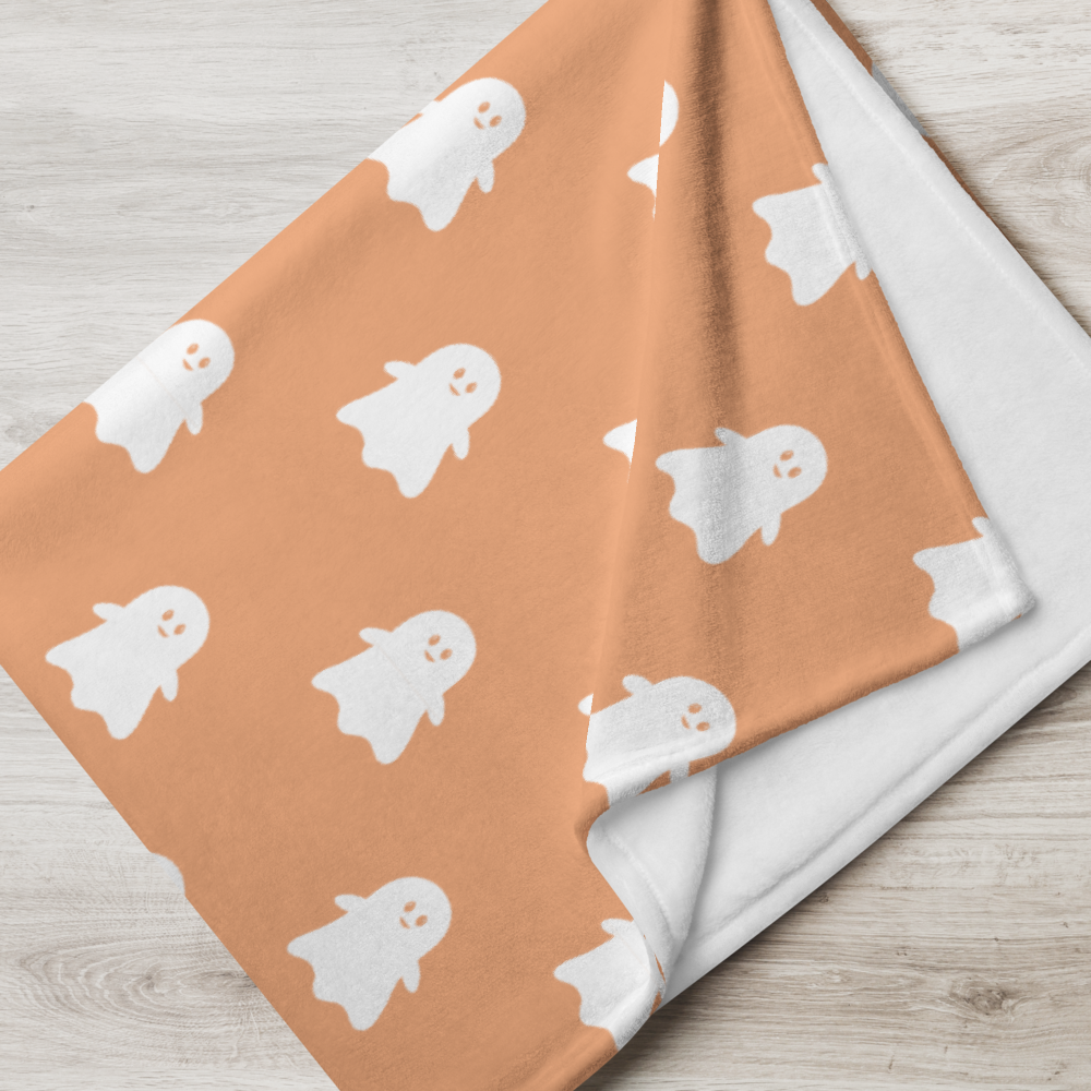 Cute Happy Ghosts Throw Blanket